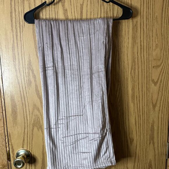 Ribbed Plush Long Sleeve Set *NWT* - Picture 5 of 7